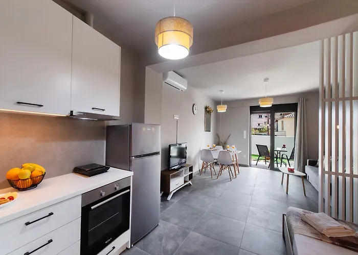 Nueva Era Lefkas Apartment *